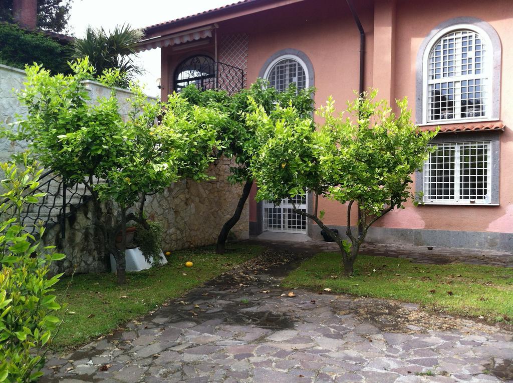 Villa Iolanda Rome Bagian luar foto